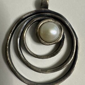 Elegant Silver and Pearl Pendant